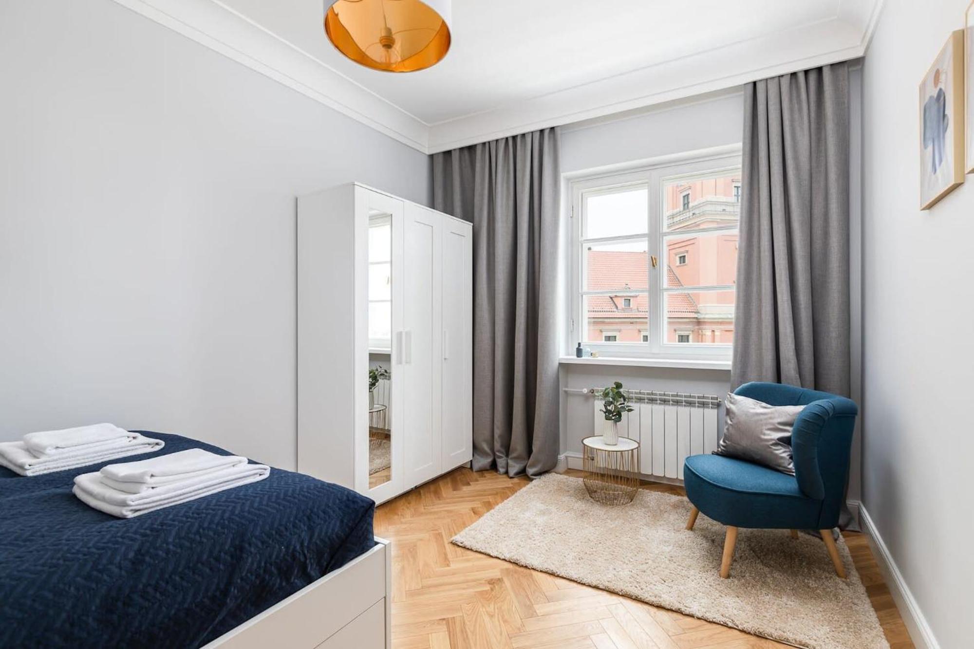 Plac Zamkowy - Apartment With City View By Noclegi Renters 바르샤바 외부 사진